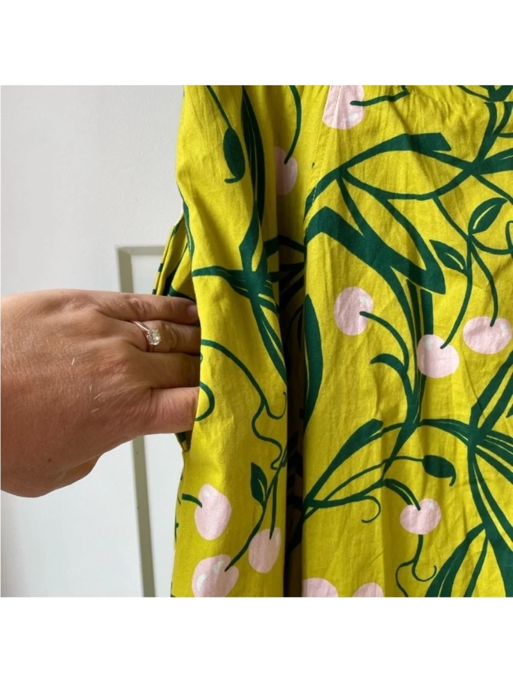 Maeve Puff-Sleeve Sweetheart Dress in Cherry Chartreuse‎ - Picture 5 of 14